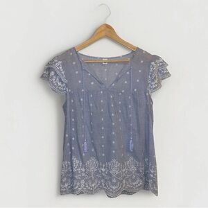 Unworn blue embroidered blouse from Old Navy women’s size medium